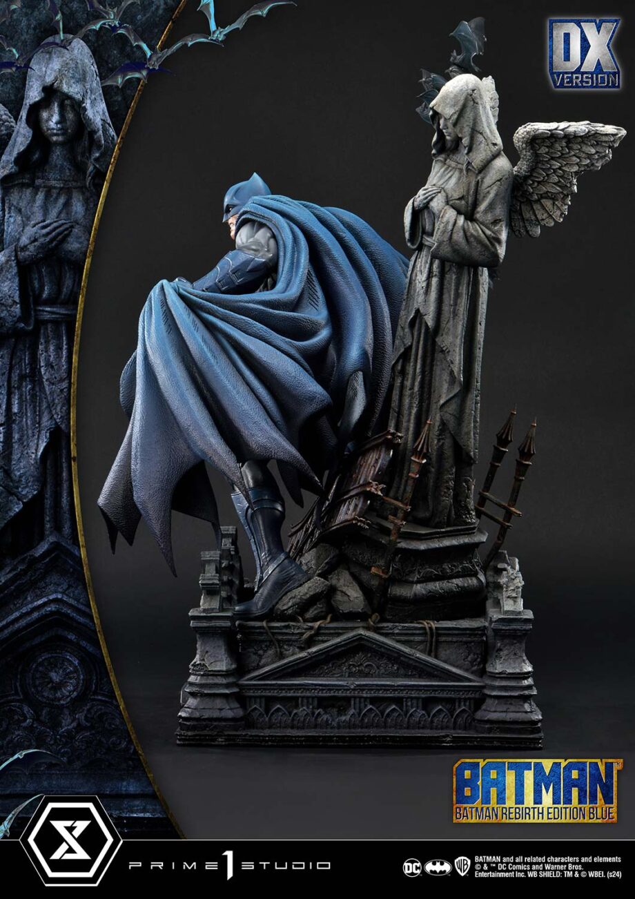 Statuette Batman Rebirth Edition Blue Deluxe Version